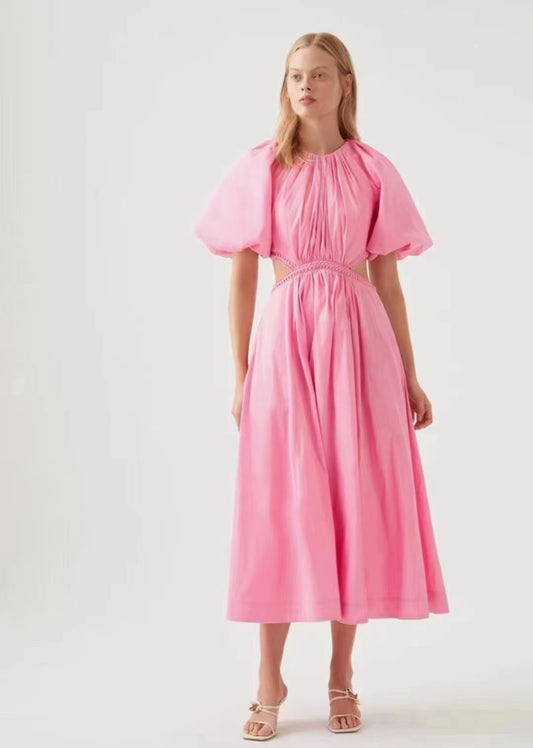 Robe longue d'été élégante à col ras du cou et à découpes solides pour femmes