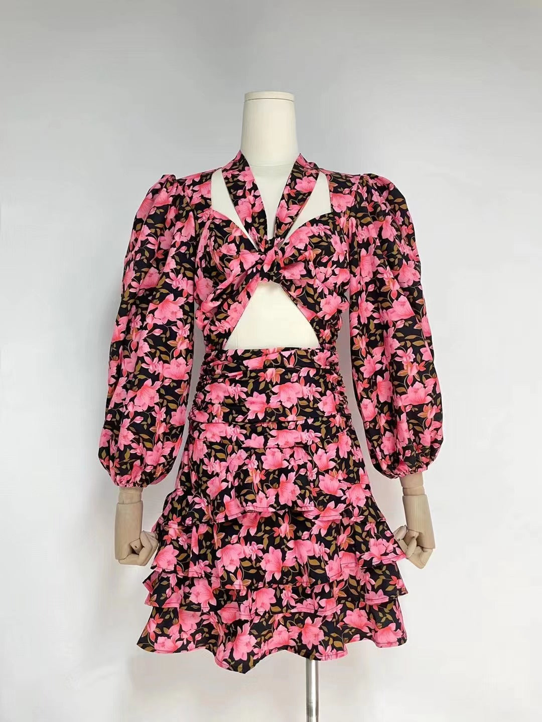 Vestido de mujer de primavera y otoño con escote halter, encaje, estampado floral liso, manga farol, con capas, para uso diario, con rosas en 3D