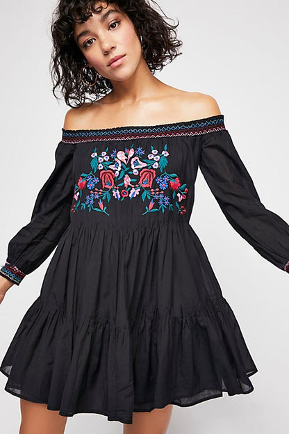 Women Spring and Summer Bohemian Flower Embroidered Shoulder Dress