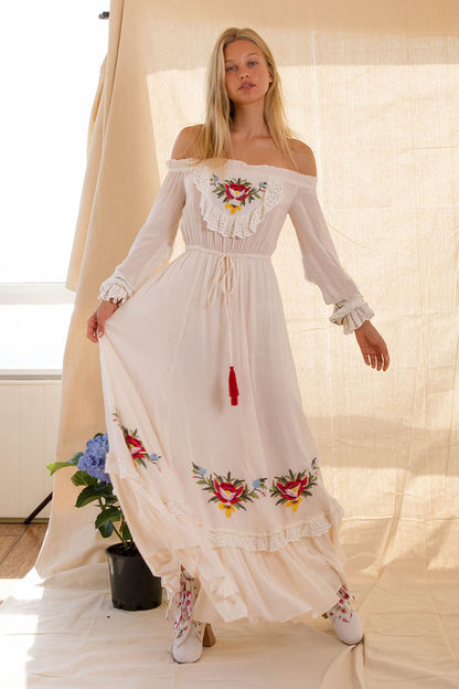 Women Spring and Summer Bohemian Vacation Elegant Embroidered Goddess Tracing Dress