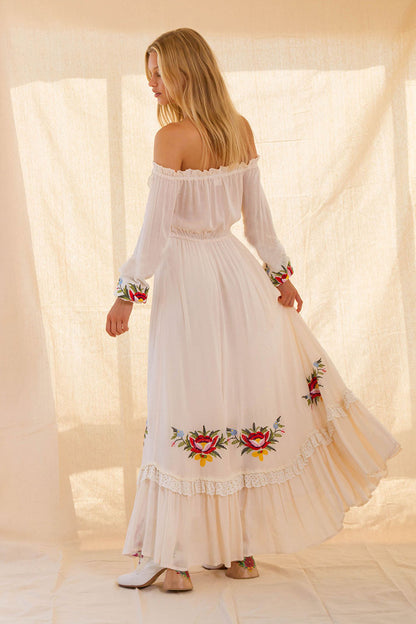 Women Spring and Summer Bohemian Vacation Elegant Embroidered Goddess Tracing Dress