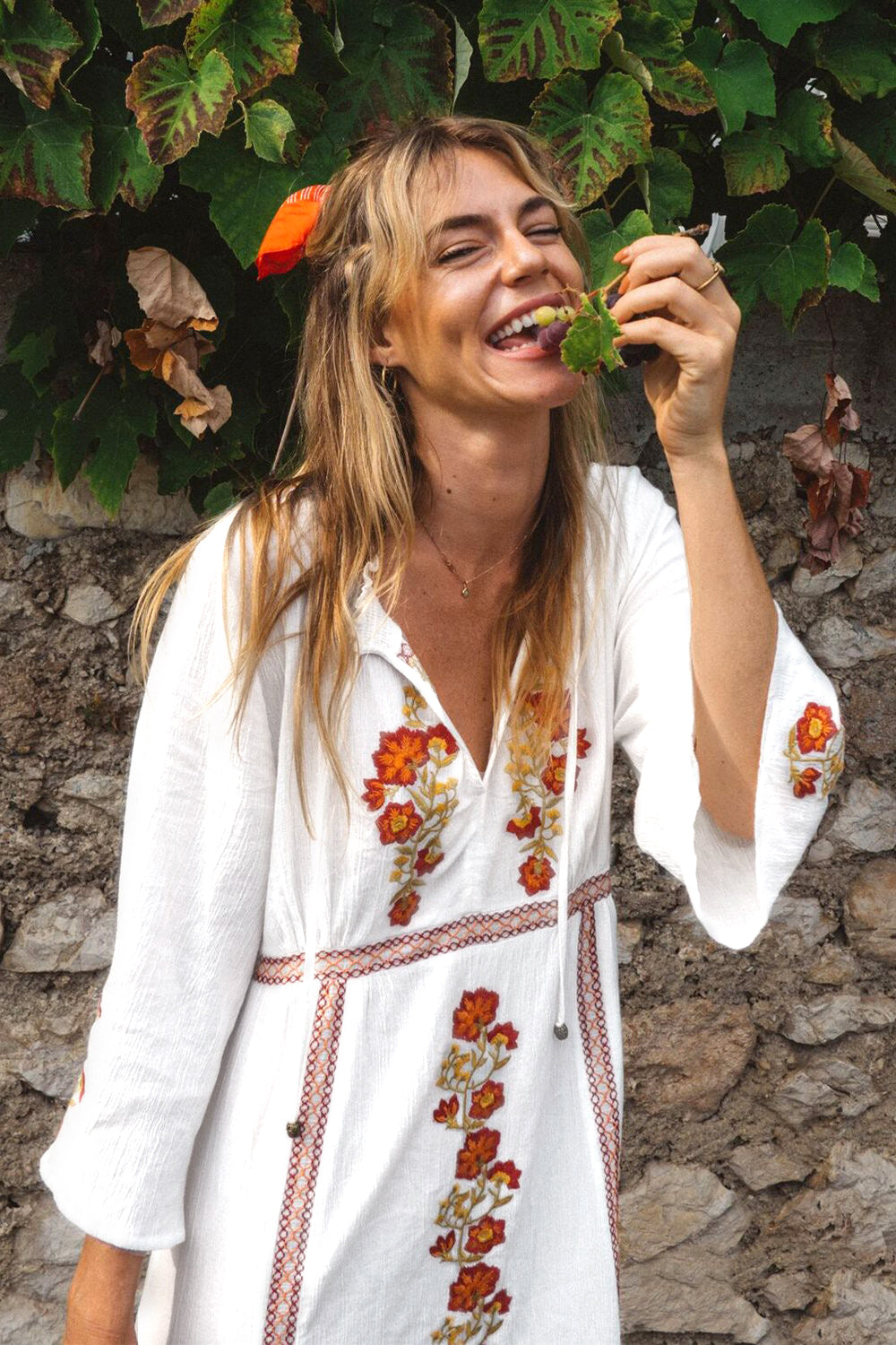 Vestido elegante de color rojo grande con bordados de estilo bohemio para vacaciones de primavera y verano para mujer