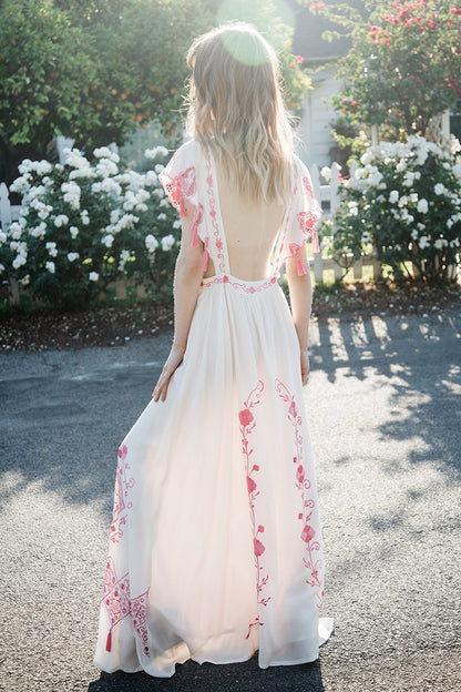 Robe d'été à ceinture pour femme, nouvelle collection de broderies de fleurs, décoration à pompons creux, forme rétro