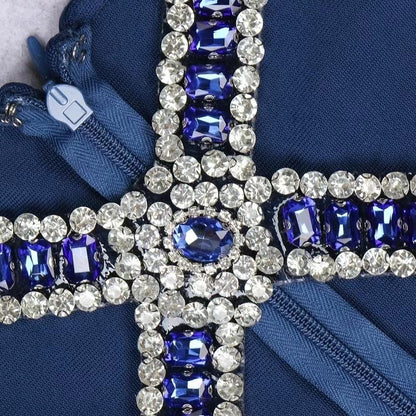 Robe longue bandage bleu royal d'été à col en V avec motif croix en diamant