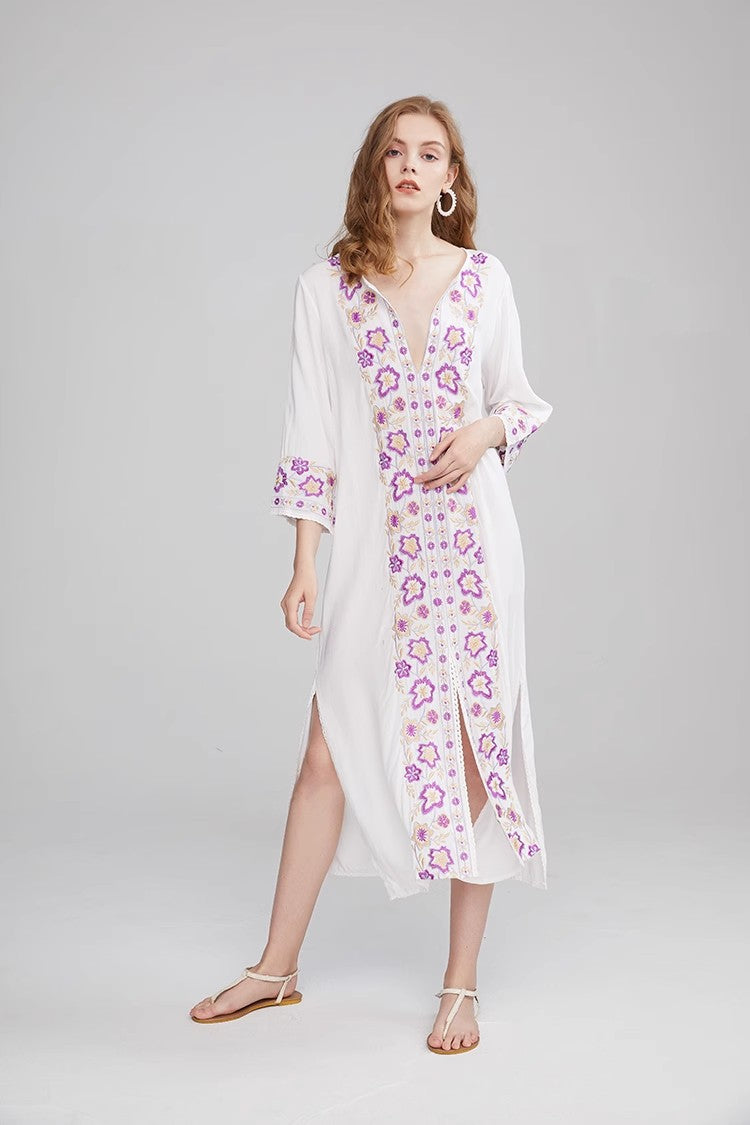 Vestido de mujer con bordado bohemio