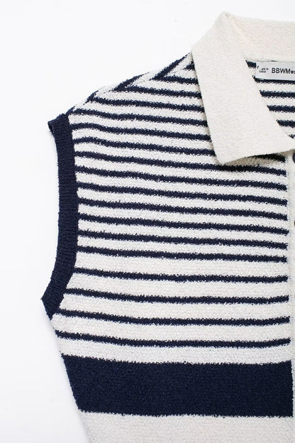 Robe d'été courte en tricot slim sans manches à col coupe diagonale