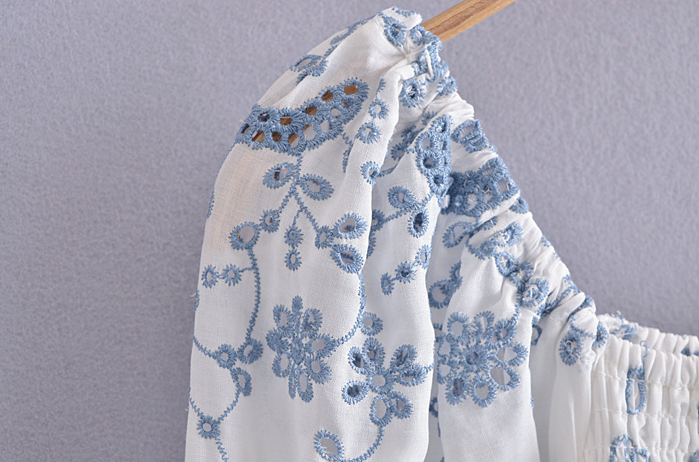 Robe brodée en porcelaine bleue et blanche pour femmes, tenue ajourée, dos nu, ligne a élastique, printemps été