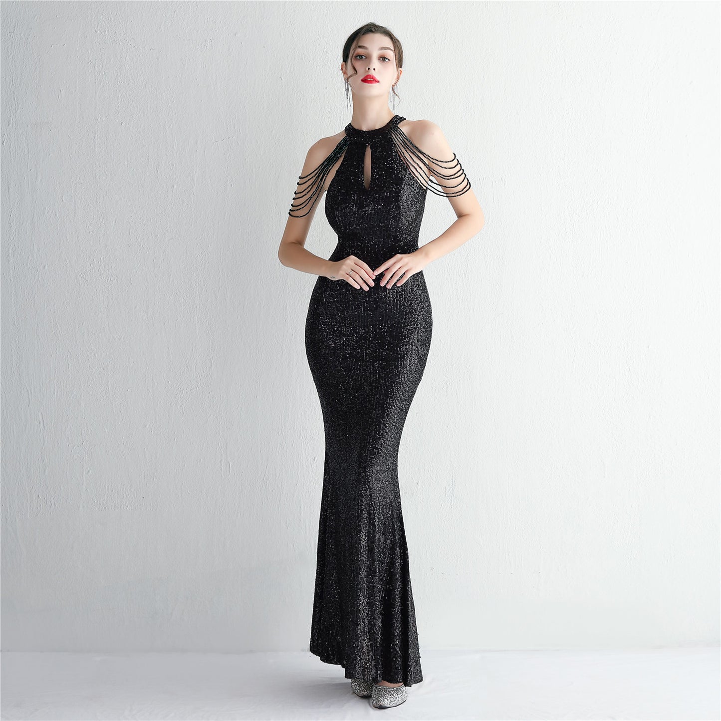 Sequined Craft Beading Cocktail Evening Dress Elegant Long Halter Slim Fit Fishtail