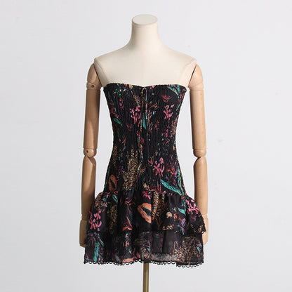 Vestido corto ajustado con diseño de cuello halter y estampado de otoño para mujer