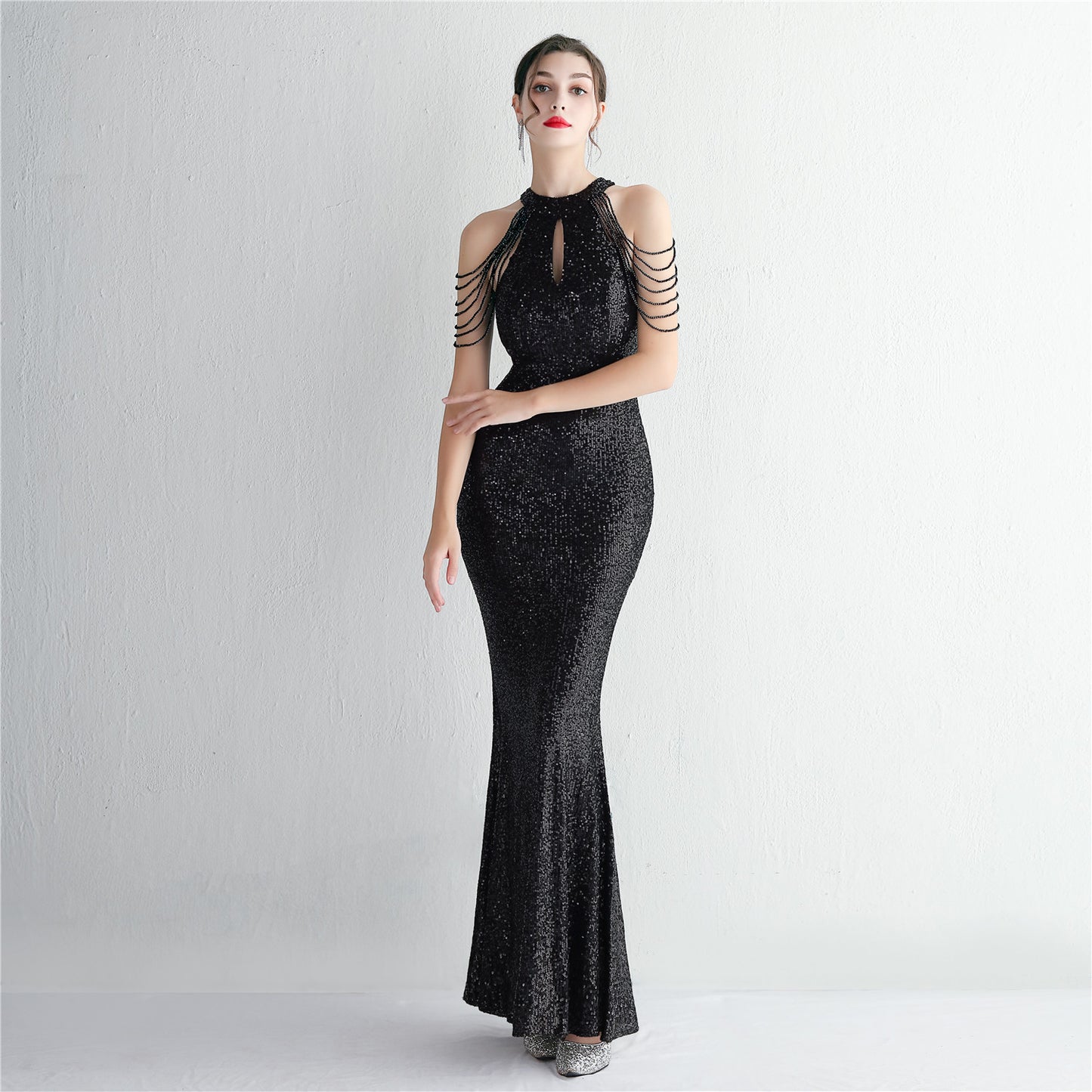 Sequined Craft Beading Cocktail Evening Dress Elegant Long Halter Slim Fit Fishtail