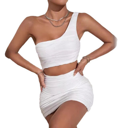 Robe d'été Sexy, coupe cintrée, asymétrique épaule dénudée, tenue courte plissée, hanche, pour femmes