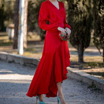 Ropa de mujer de otoño elegante vestido con volantes y cuello en V de manga larga