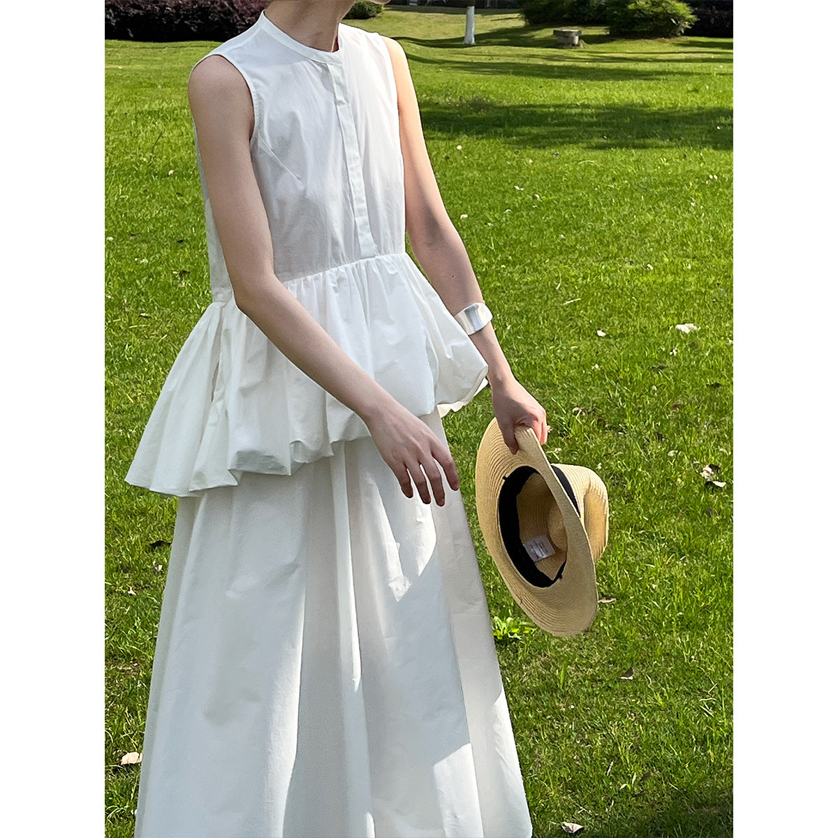 Robe d'été sans manches en fausse deux pièces avec gilet et volants