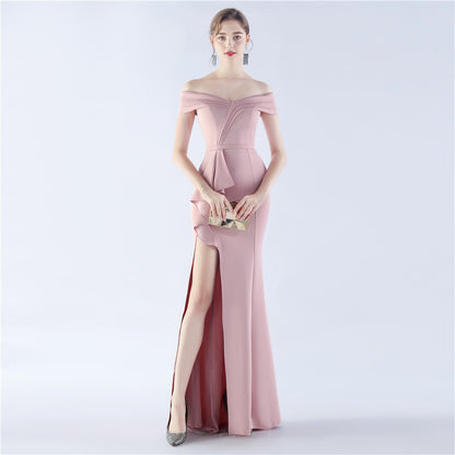 Robe de soirée longue classique en satin à épaules dénudées