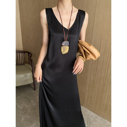 French High Class Elegant Tibetan Meat V Neck Draping Satin Rayon Slimming Sleeveless Dress