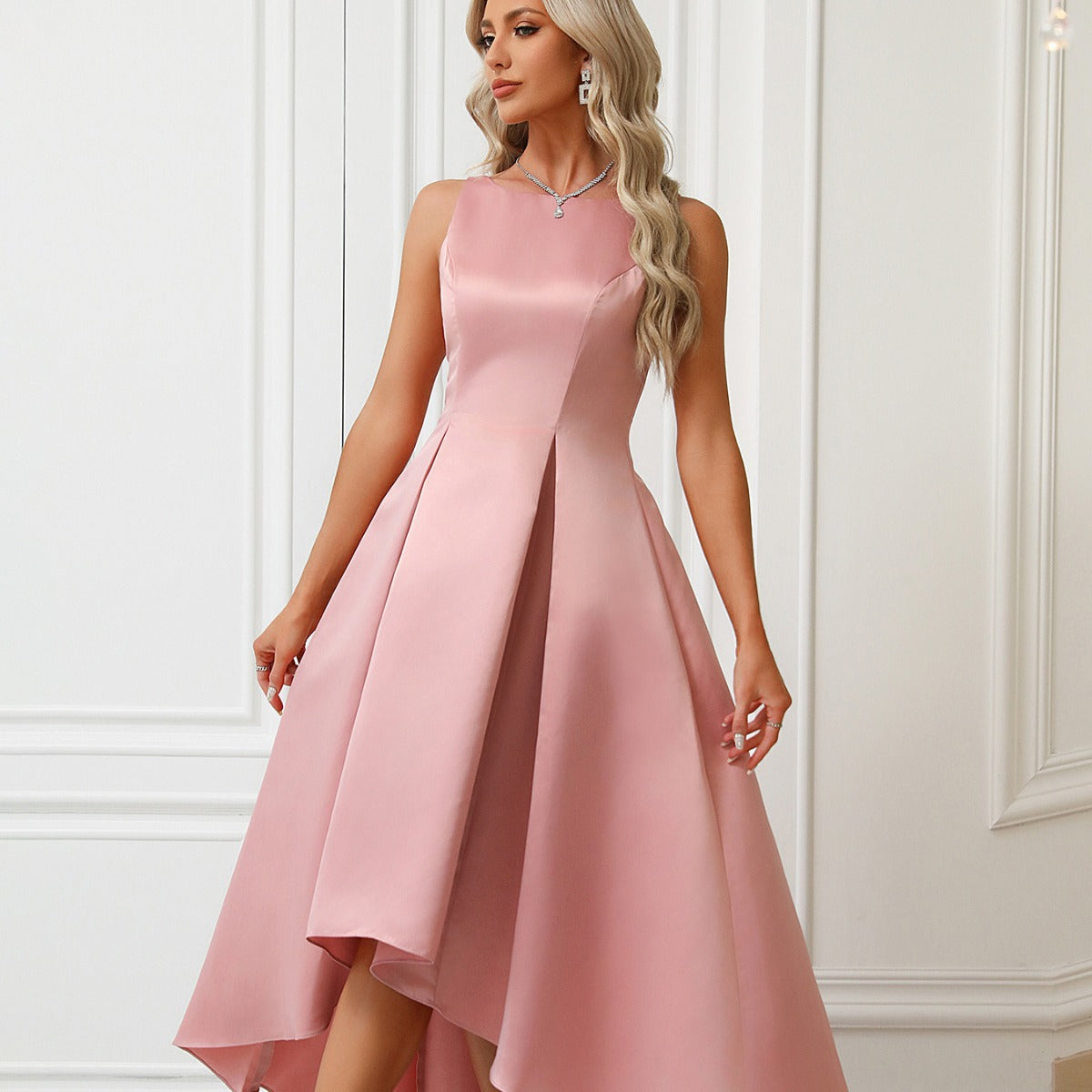 Femmes élégantes dame Satin grande robe Barbie robe de princesse coupe ajustée robe de soirée robe