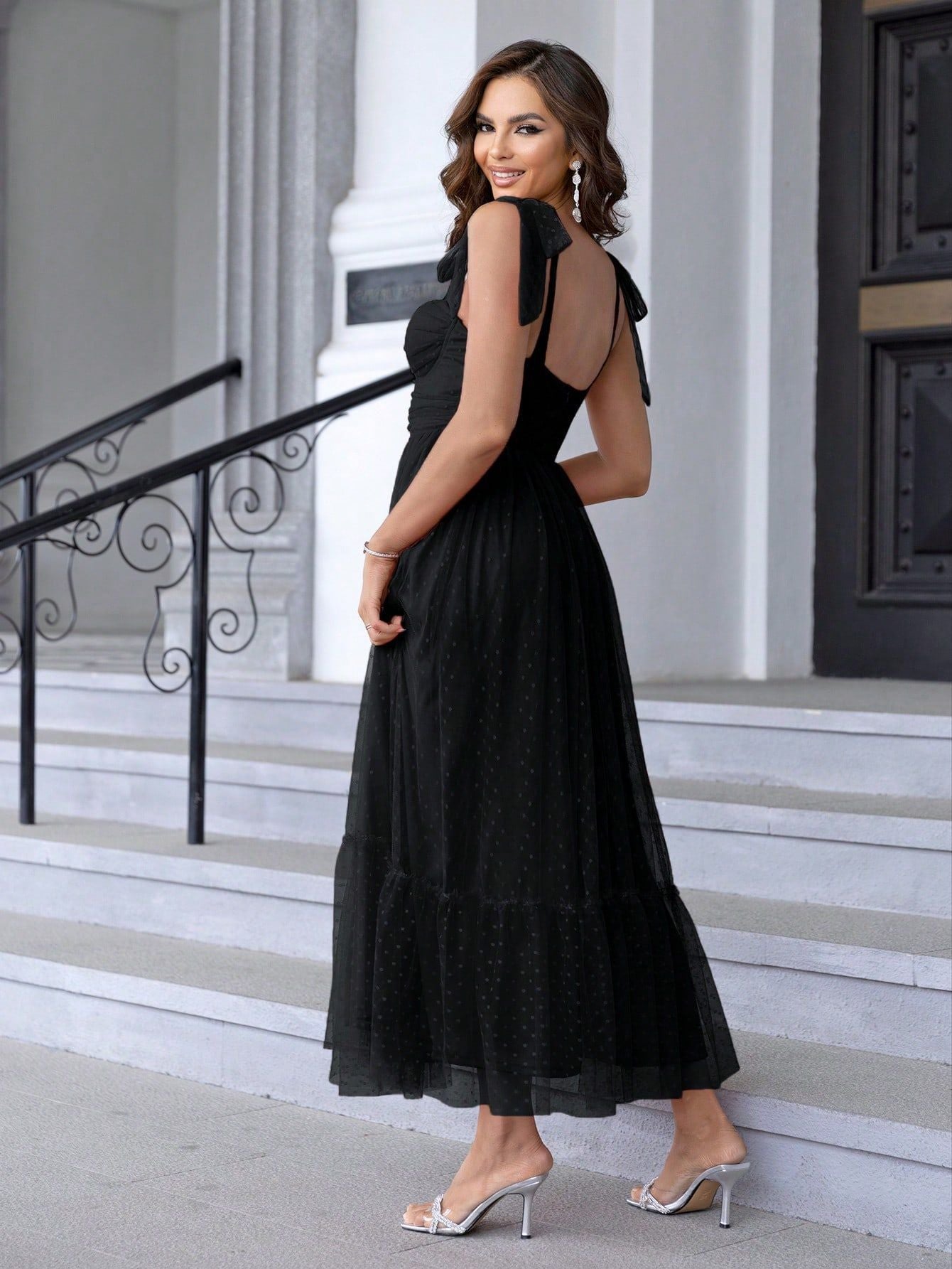 Fashionable Women Clothing Evening Dress Lace up Shoulder Pleated Hem Mesh Dress