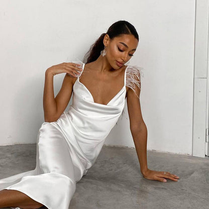 Robe camisole amincissante à plumes blanches pour femmes, sexy, col en V, dos nu, printemps été