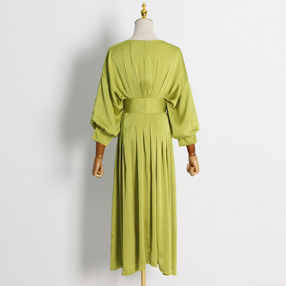 Autumn French Socialite Green Solid Color Pleated Dress round Neck Long Sleeve Waist Dress