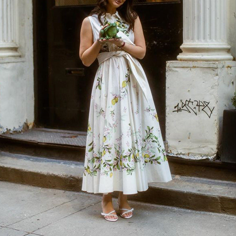 Vestido ajustado con cinturón y estampado de limones, sin mangas y cuello tipo polo de verano sencillo