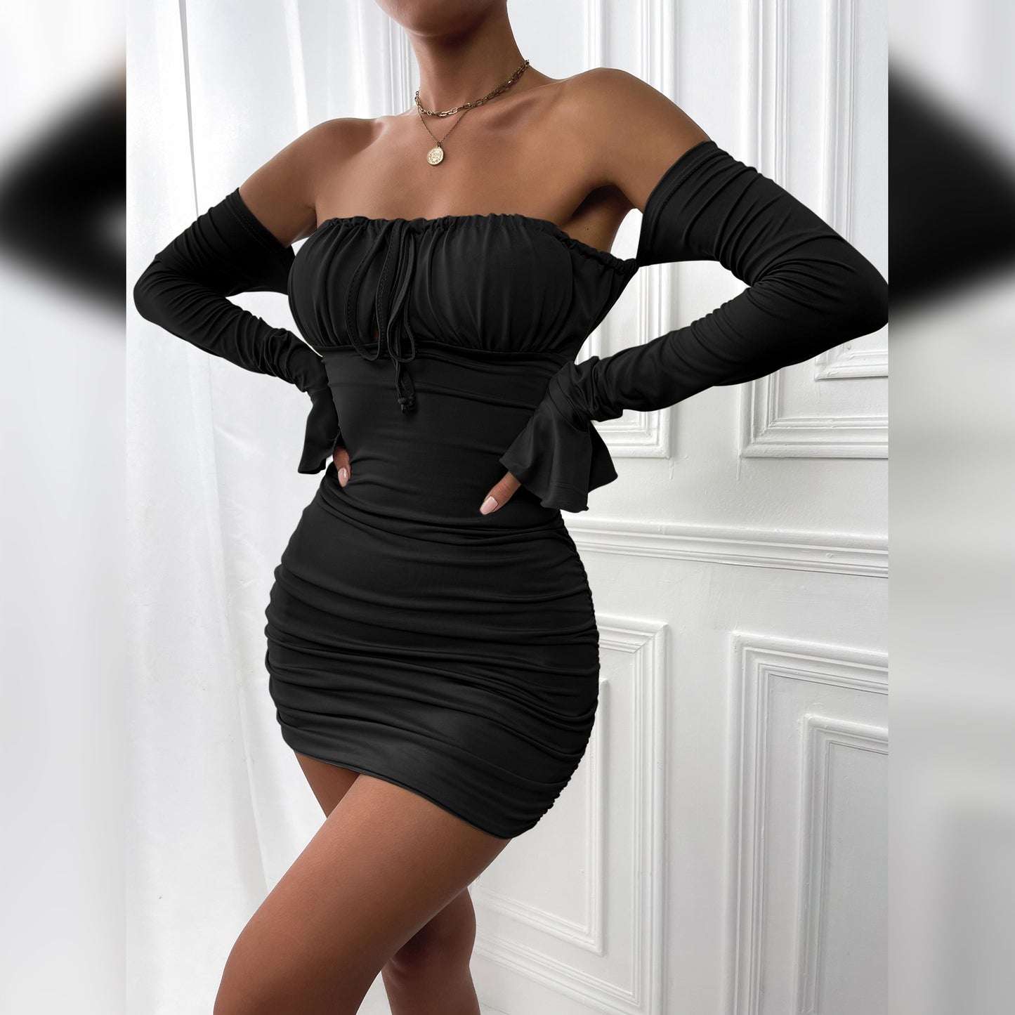 Femmes vêtements printemps automne Sexy poitrine enveloppé robe poitrine à lacets plissé cloche manches hanche