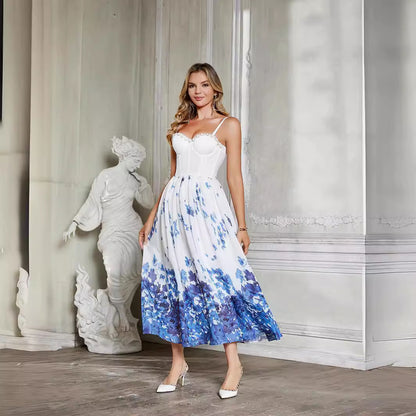 Vestido camisero con corsé y cadena de varillas con rosas blancas tridimensionales suaves de estilo francés, vestido de gasa con estampado floral en azul degradado