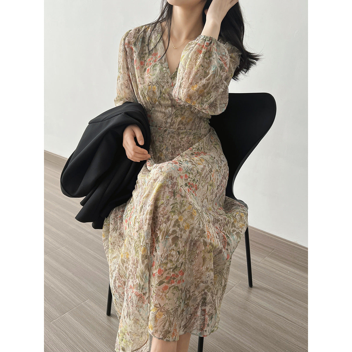 Gentle Vneck Floral Dress for Women Spring Summer Korean Long Sleeve Cinched MidLength Dress