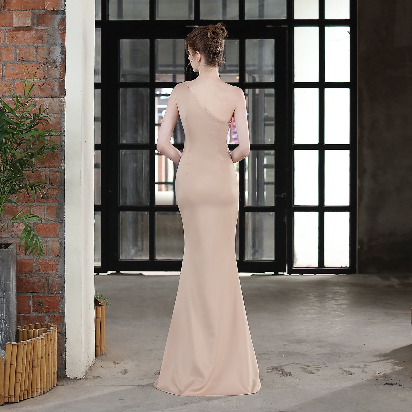 Dress Bride Long One Shoulder Appreciation Dinner Slim-Fit Fishtail Wedding Car Model Exhibition Dress