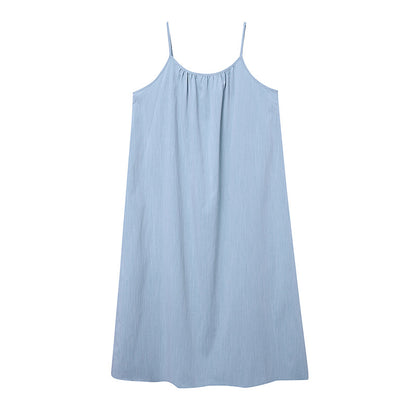 Robe camisole ample et amincissante dos nu au design de vacances françaises