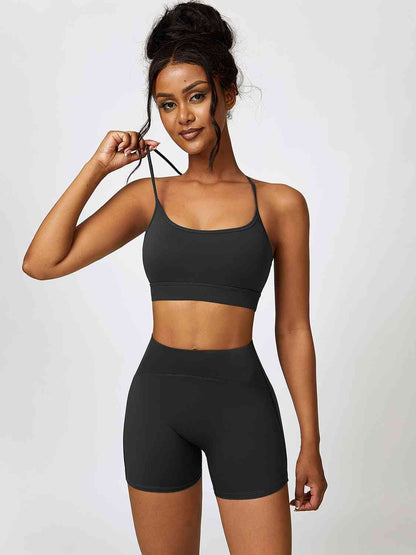 Ensemble soutien-gorge de sport et short à large ceinture