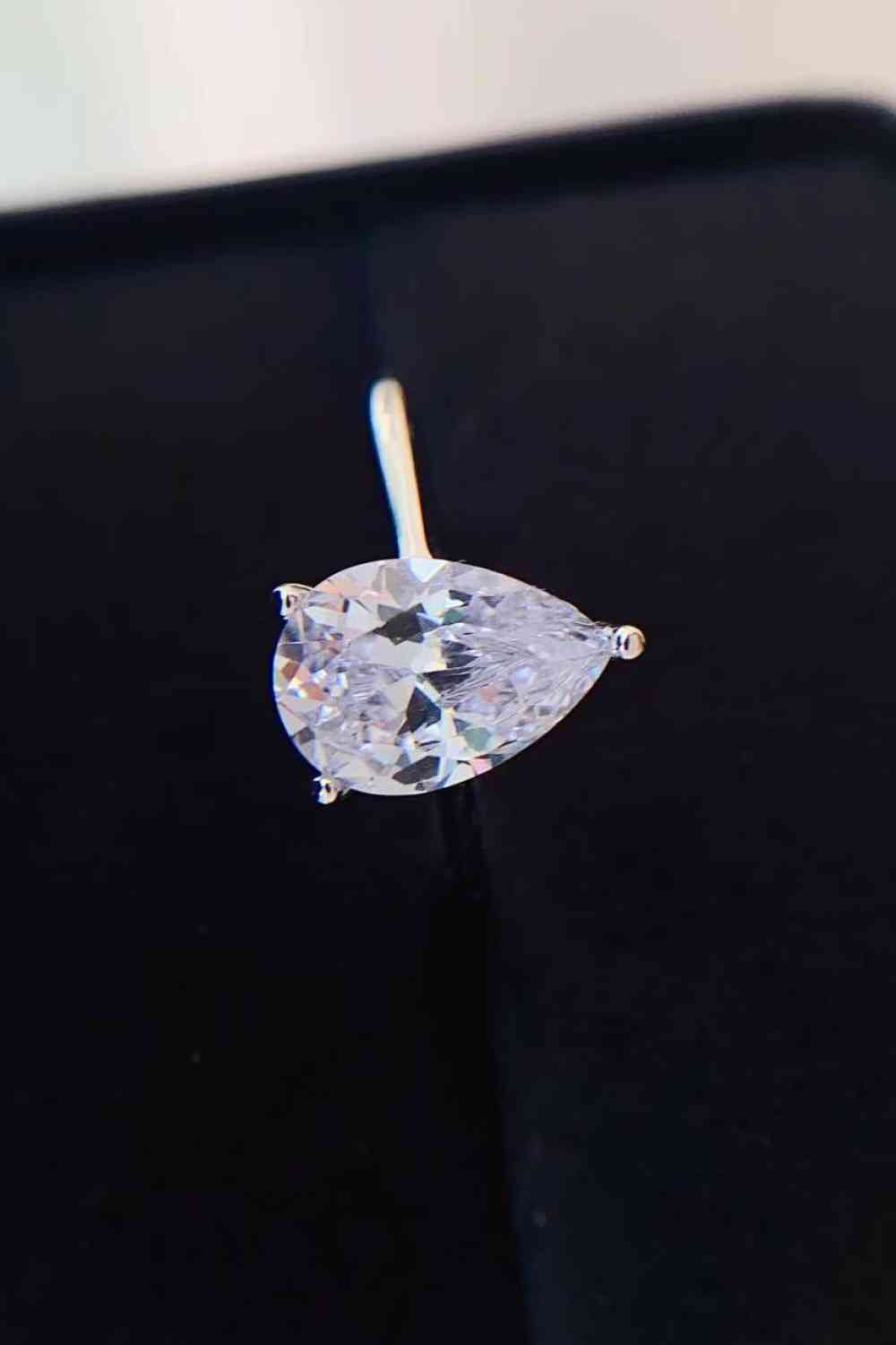 Bague Moissanite classique en forme de larme de 2 carats