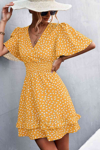 Robe surplis superposée imprimée à taille smockée