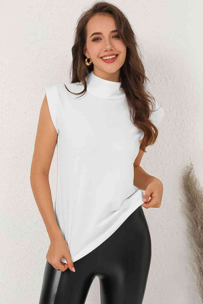 Blusa con manga japonesa y cuello simulado