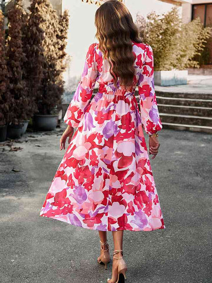 Robe midi imprimée à col en V et manches longues