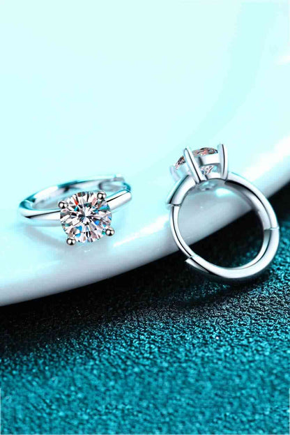 Boucles d'oreilles Huggie Moissanite