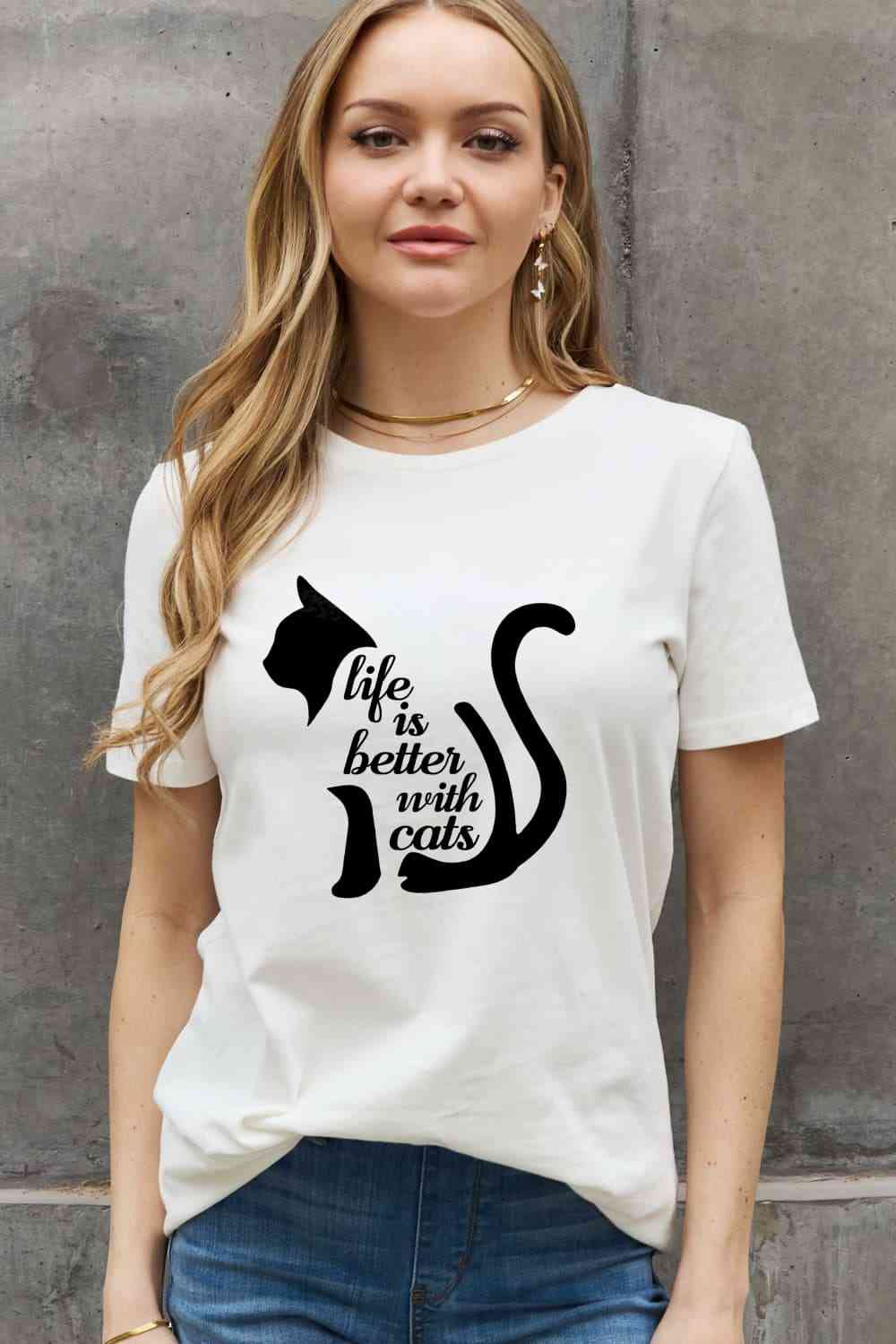 Simply Love Simply Love Taille réelle LA VIE EST MEILLEURE AVEC LES CHATS T-shirt en coton graphique