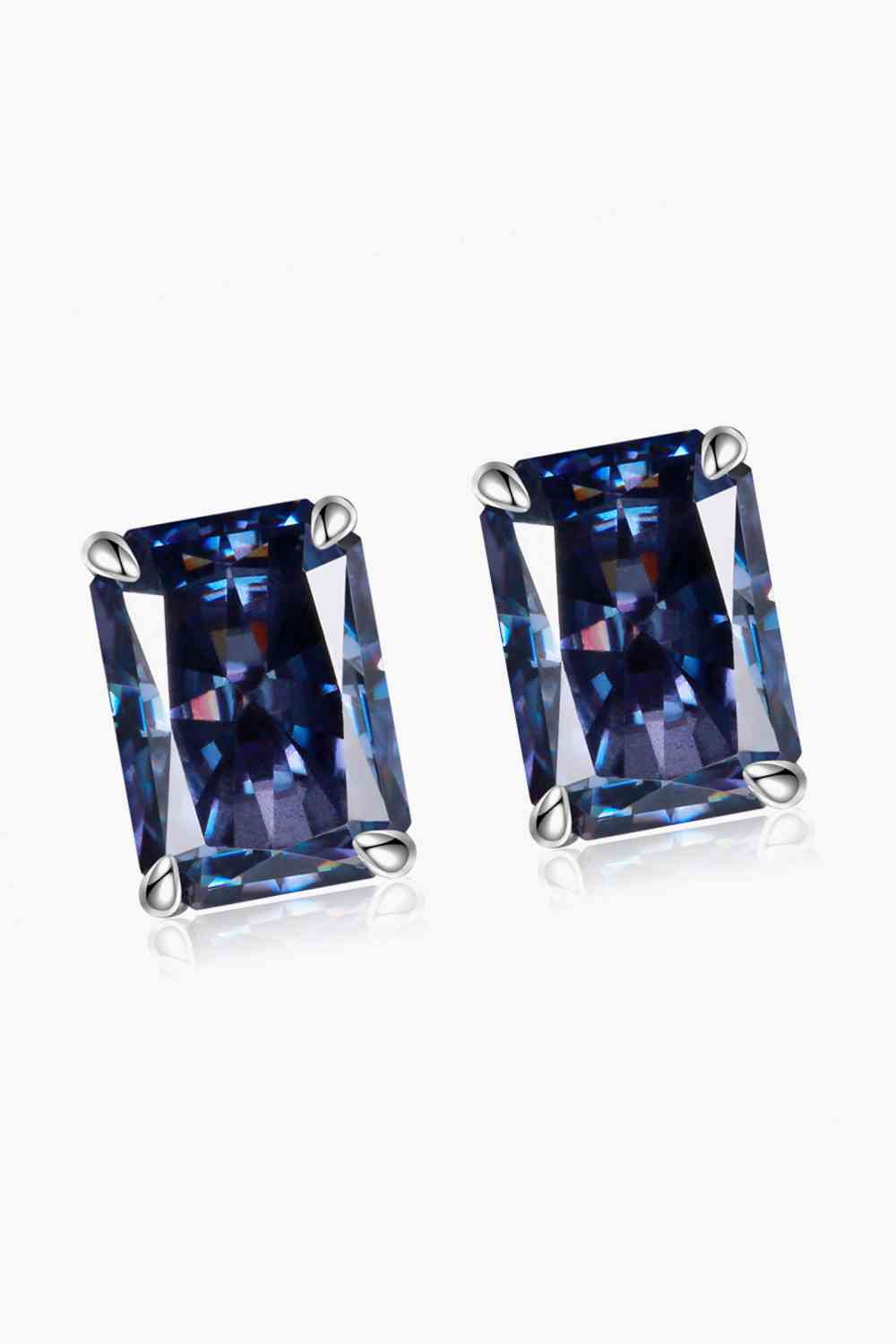 Boucles d'oreilles rectangulaires à 4 griffes en moissanite de 2 carats