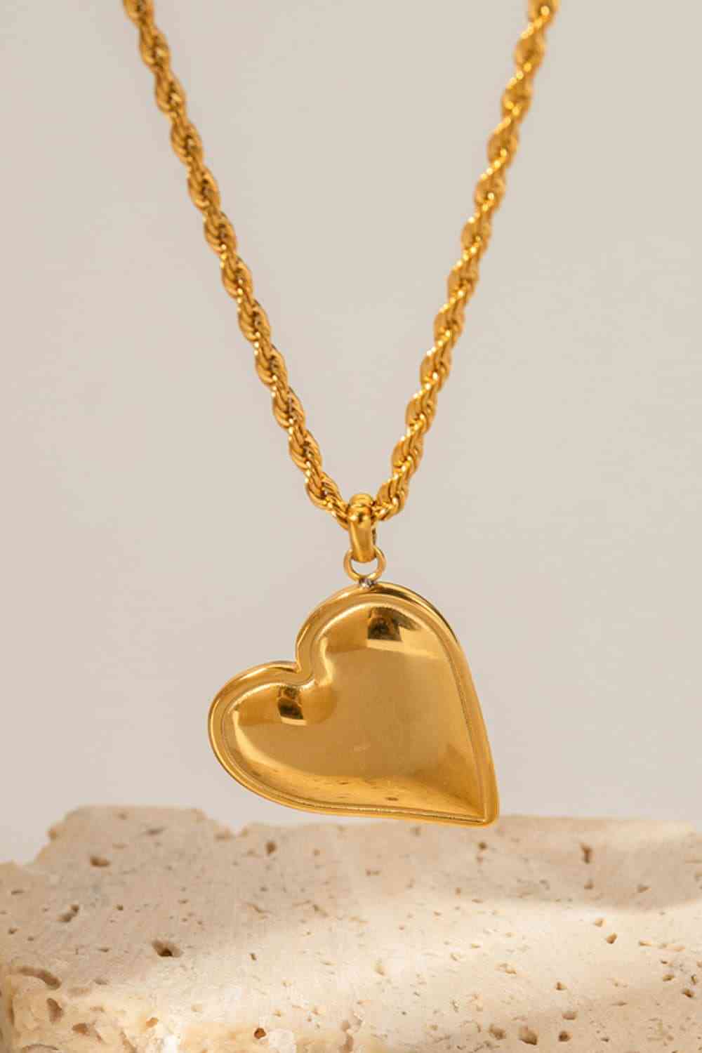 Collier en cuivre avec pendentif coeur