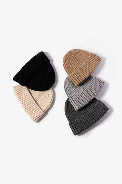 Gorro con puños de punto acanalado