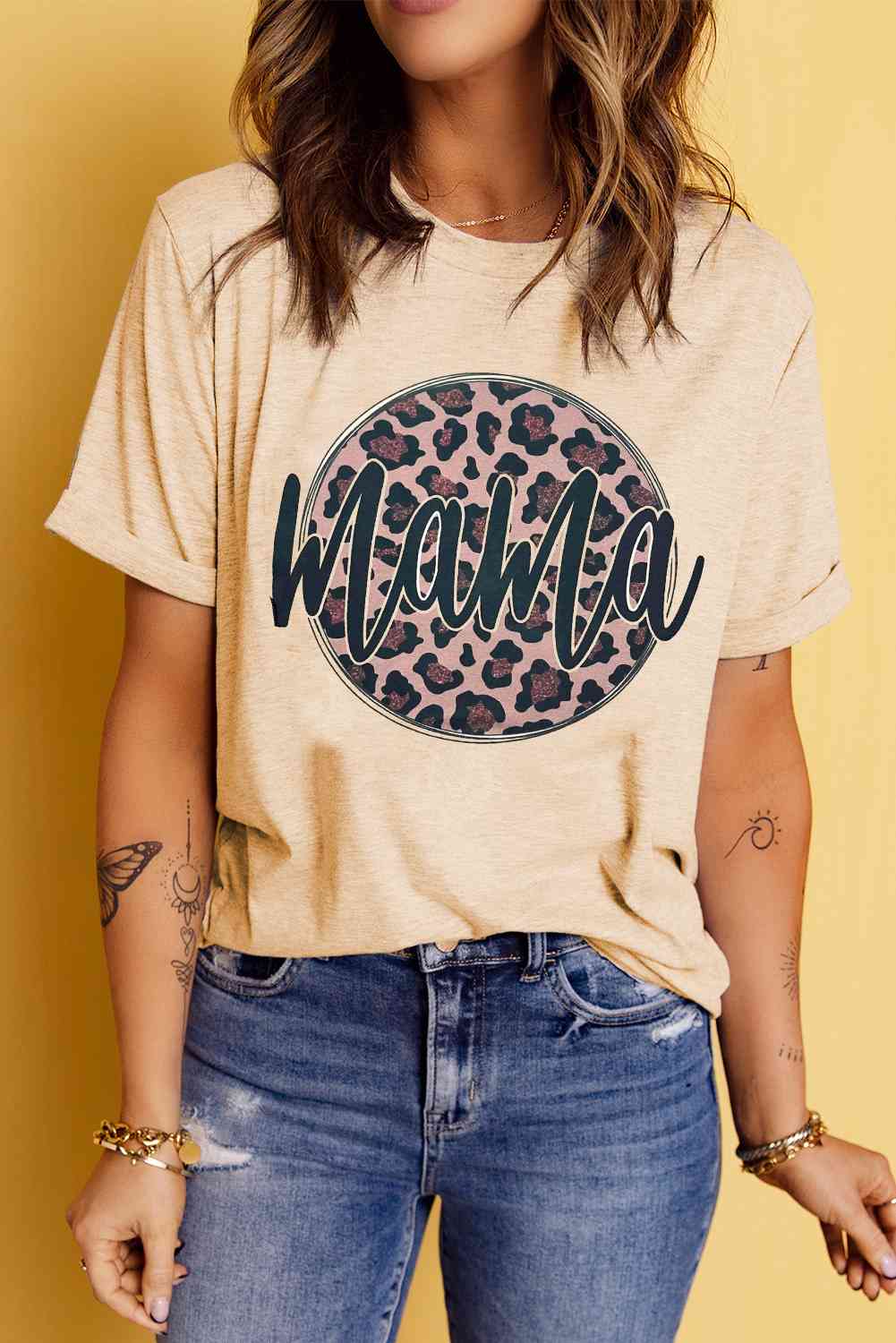 MAMA Camiseta con cuello redondo y estampado de leopardo