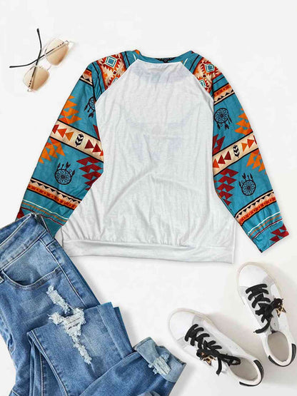 Round Neck Raglan Sleeve Graphic Sweatshirt