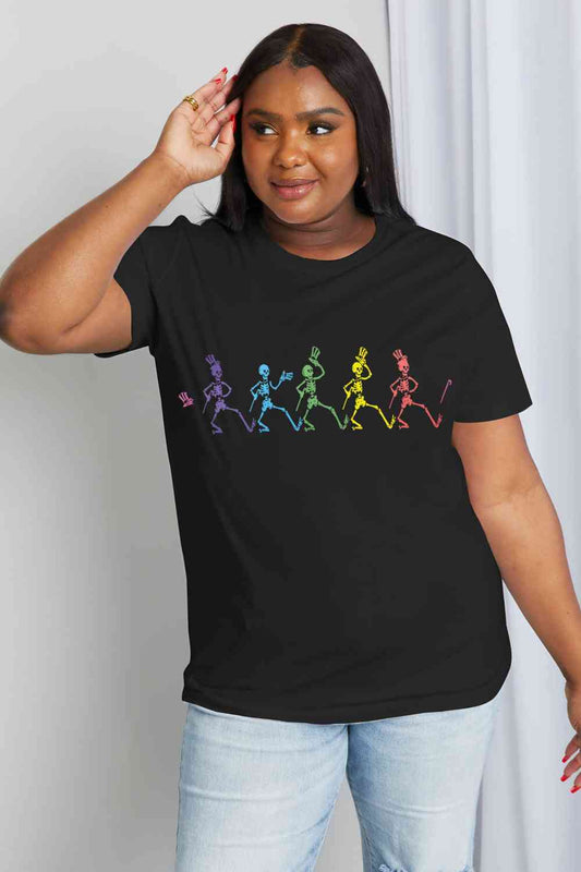 T-shirt en coton graphique Simply Love Dancing Skeleton pleine taille