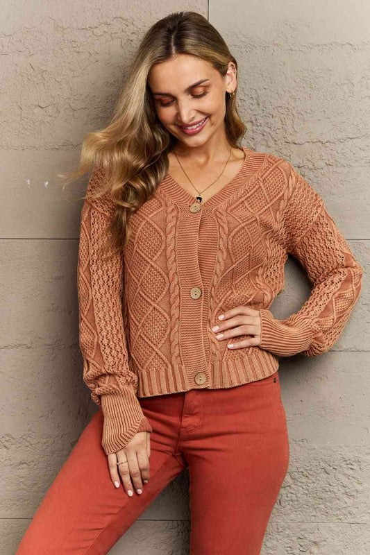 HEYSON Soft Focus Cardigan en tricot torsadé pleine taille