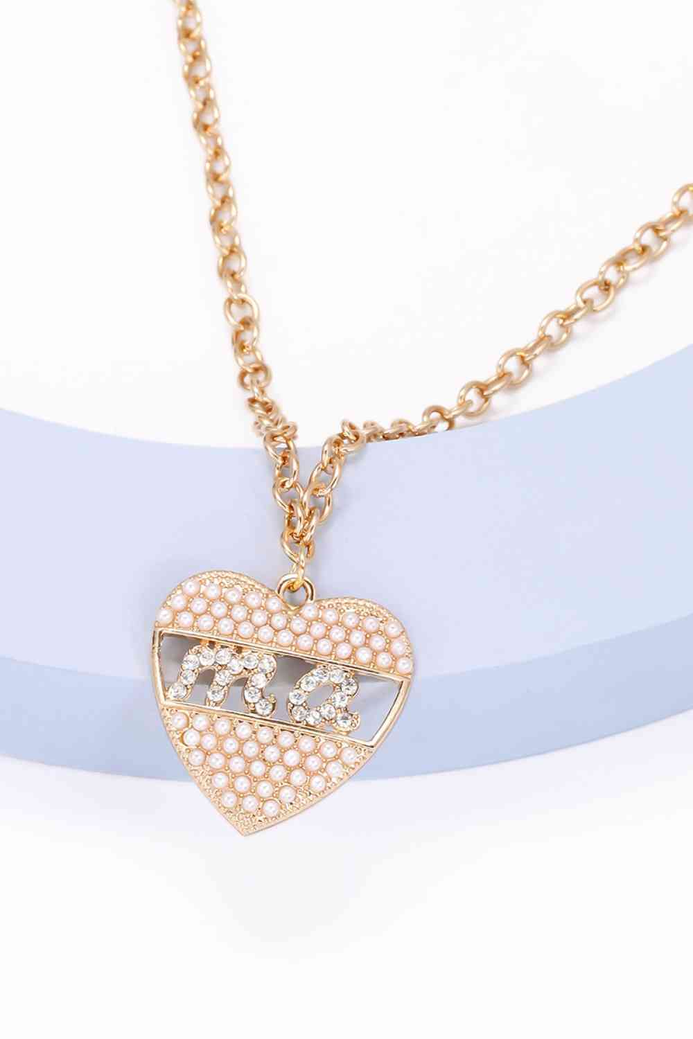 Collier pendentif en strass MA en forme de coeur