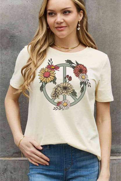 Camiseta de algodón con estampado floral de tamaño completo de Simply Love