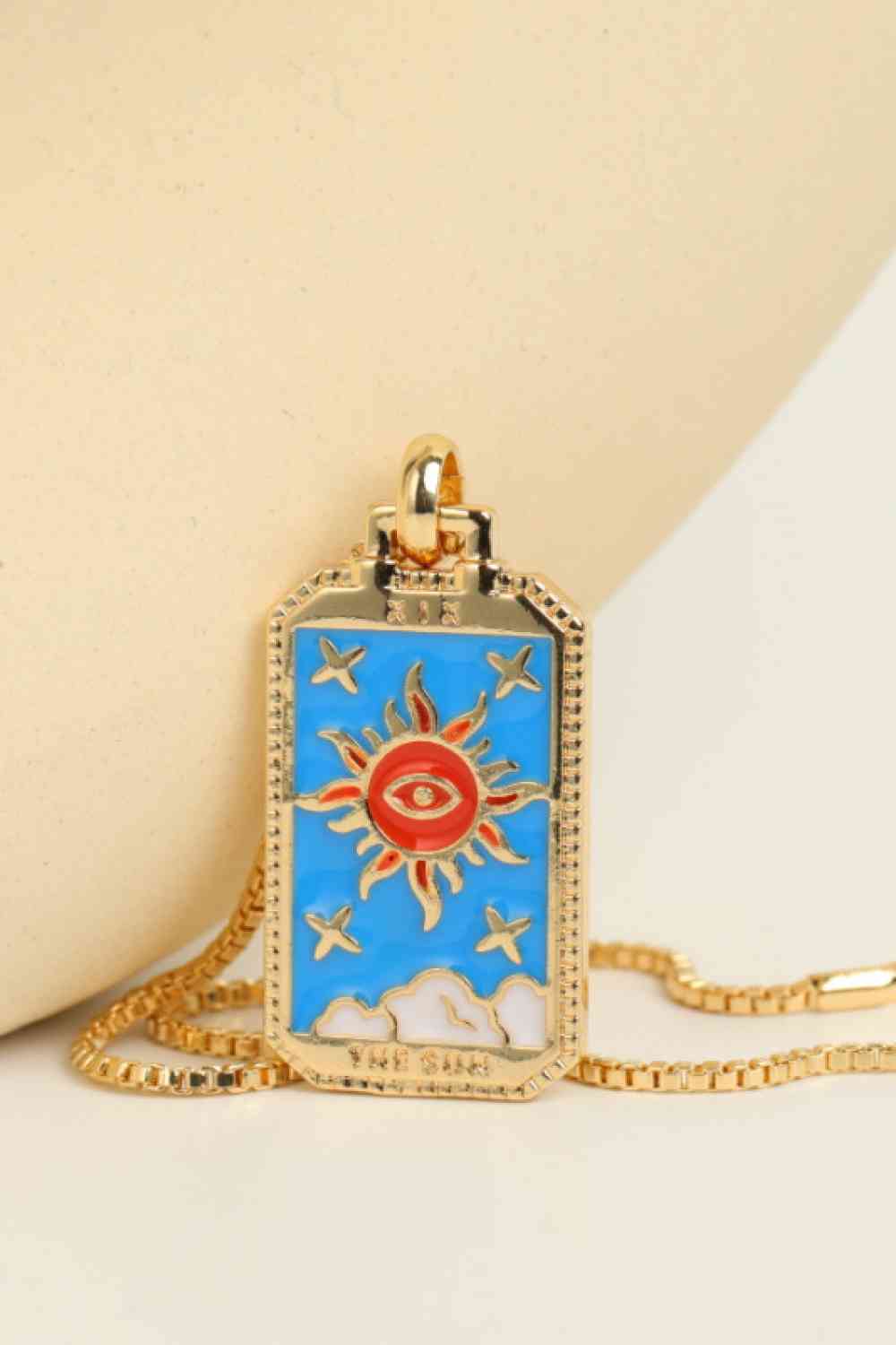 Collier en cuivre pendentif carte de tarot