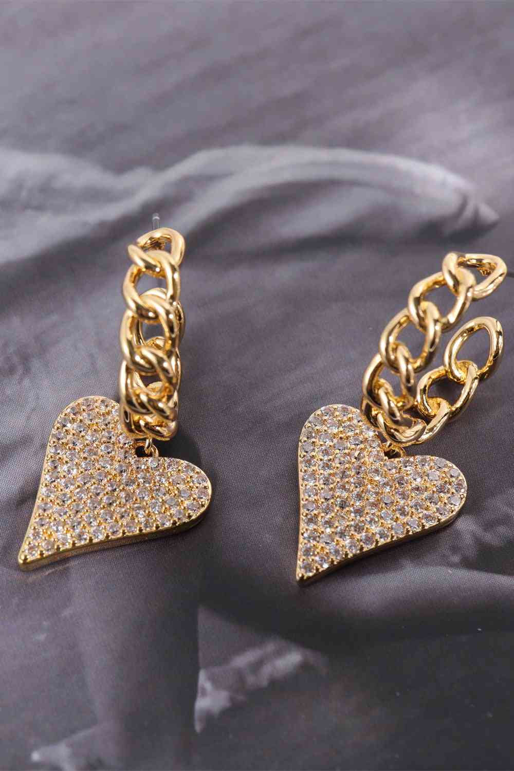 Pendientes colgantes con aro en forma de C y corazón decorado con circonitas