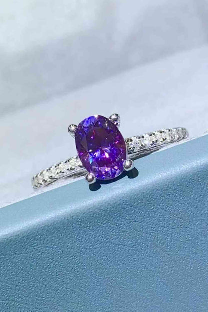 Bague à 4 griffes en moissanite violette de 1 carat