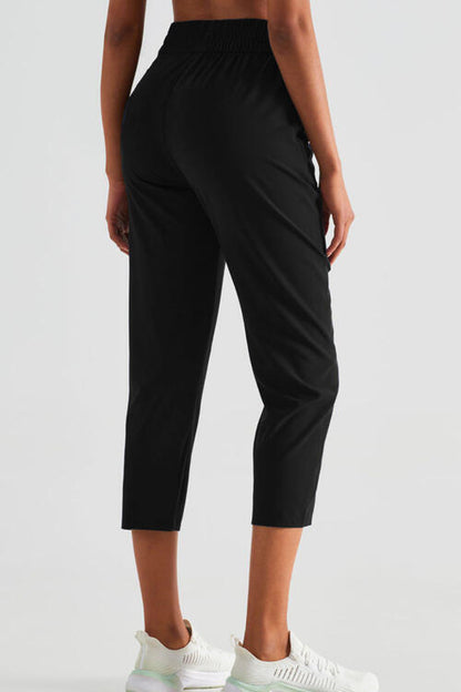 Pantalon de sport court à taille élastique