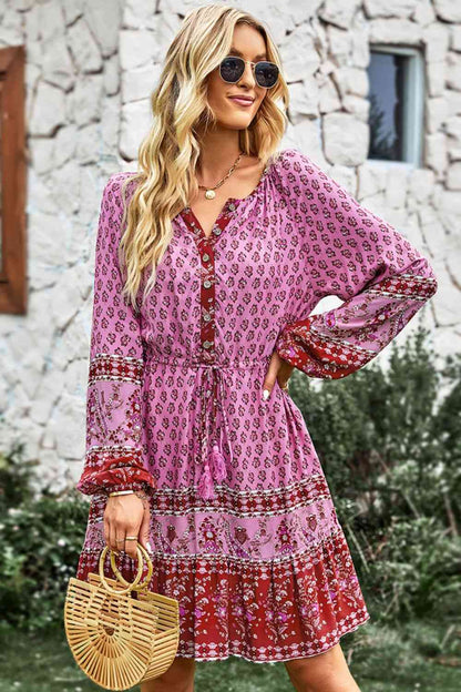 Vestido bohemio con manga globo y cintura con cordón